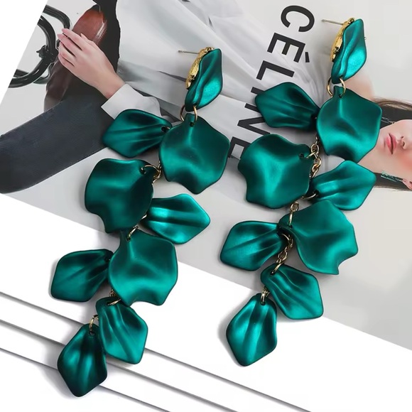 Monique - Bohemian Long Drop Earrings.Hot Item. NWT - Picture 3 of 6